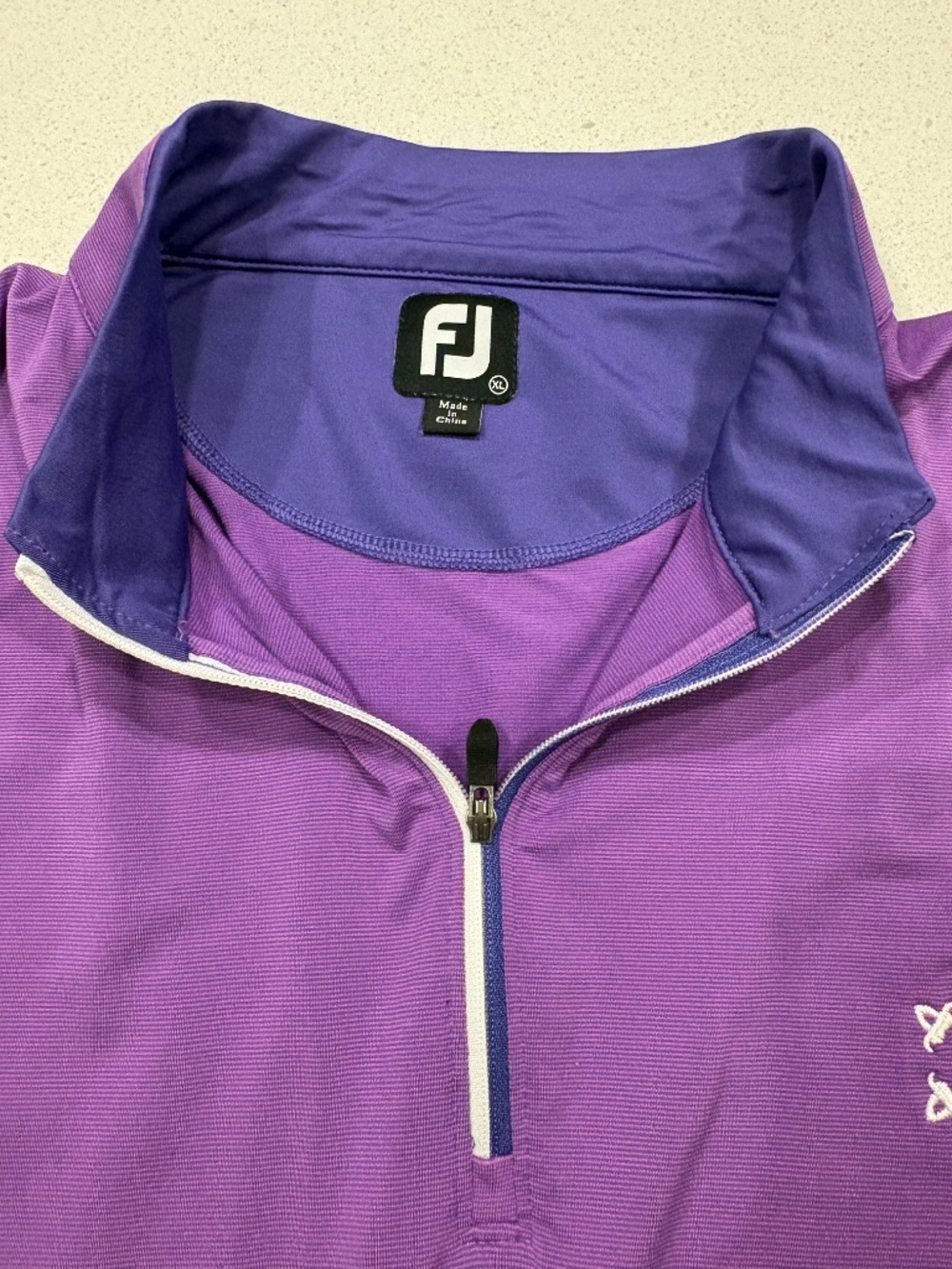 Golf pullover - Picture 2 of 3